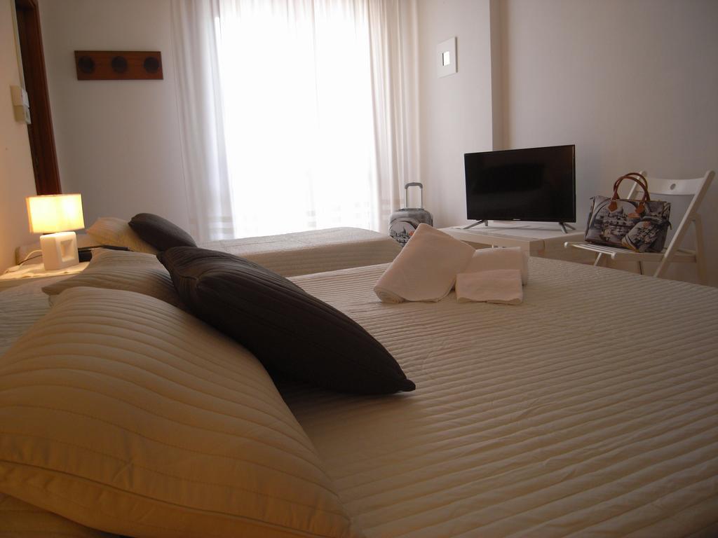Hotel Moreri Градо Номер фото