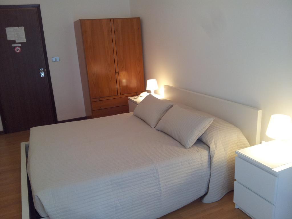 Hotel Moreri Градо Экстерьер фото