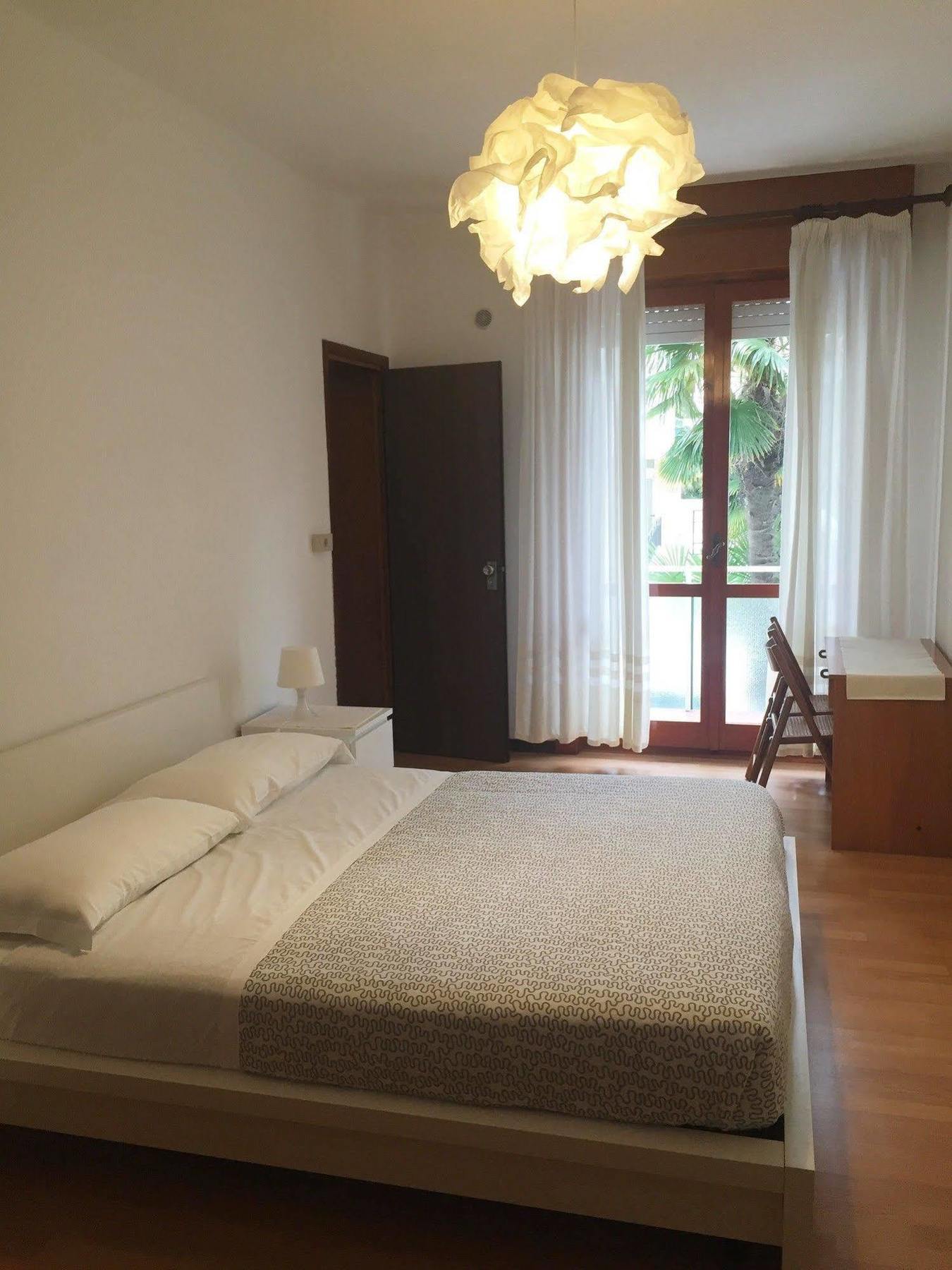 Hotel Moreri Градо Экстерьер фото